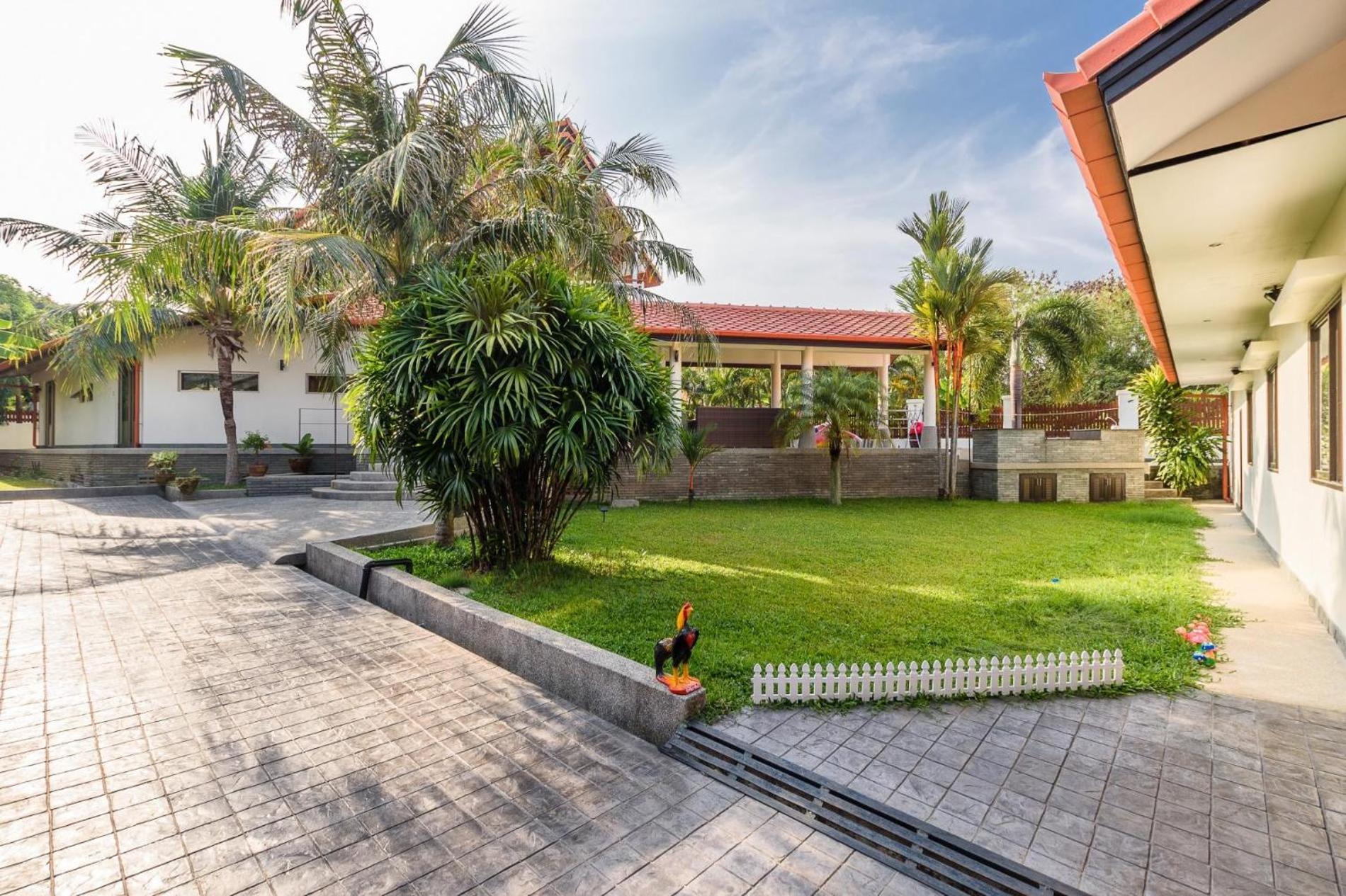 Amber Pool Villa Naiharn Rawai Exterior photo